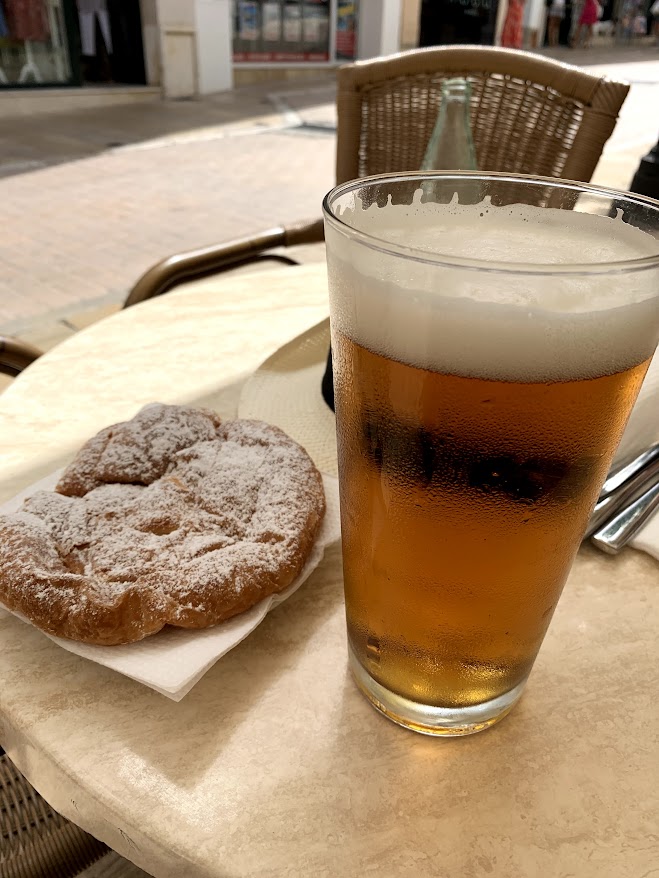 American Bar's outdoor terrace tables